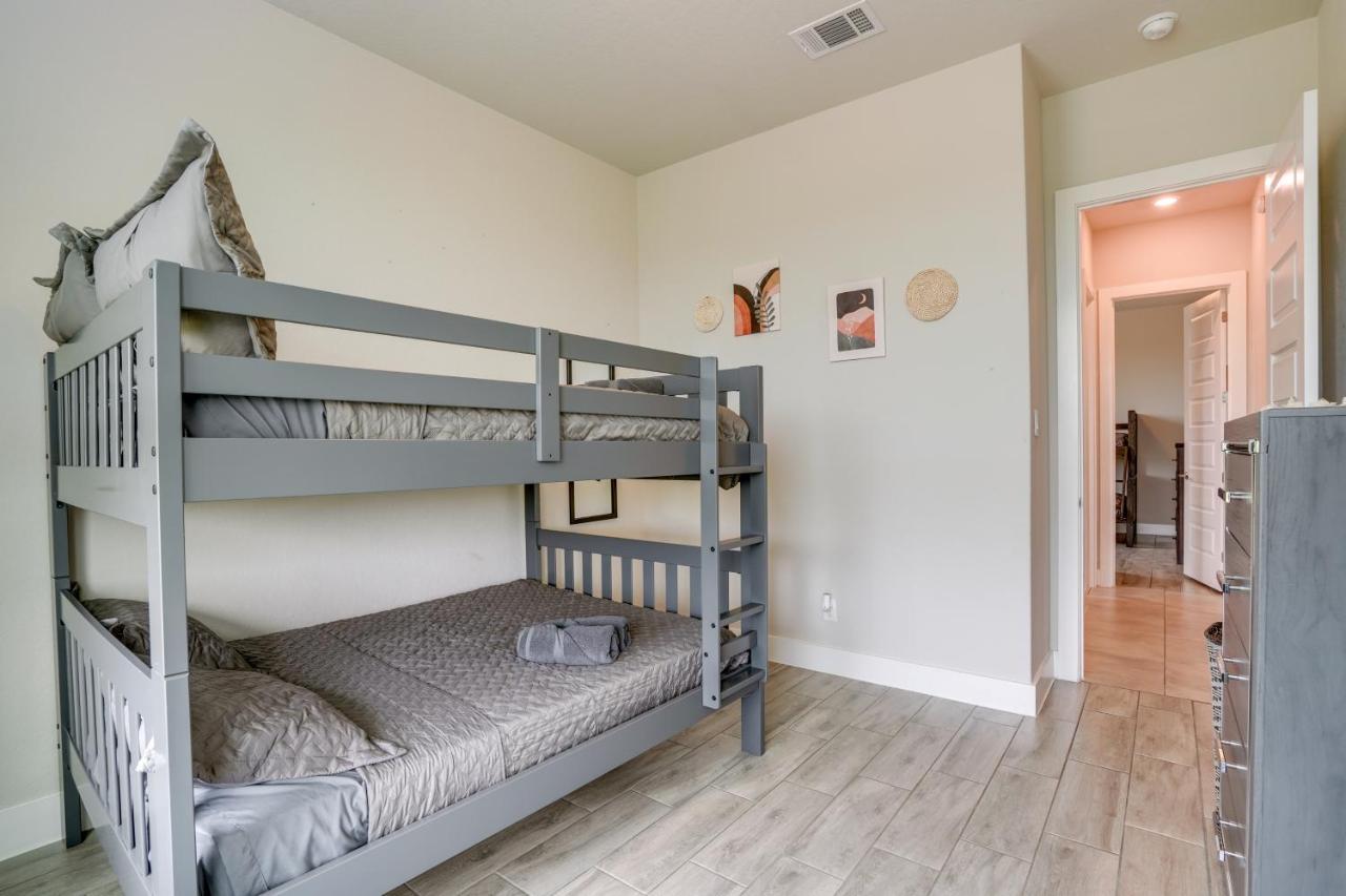 Hébergement de vacances Spacious 4 Mi To Seaworld! *